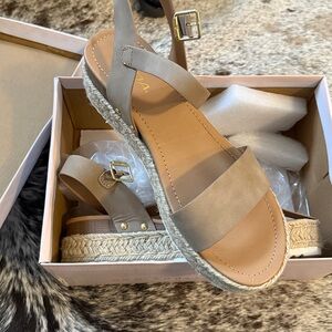 Soda Platform Nude Strap Sandals Size 10